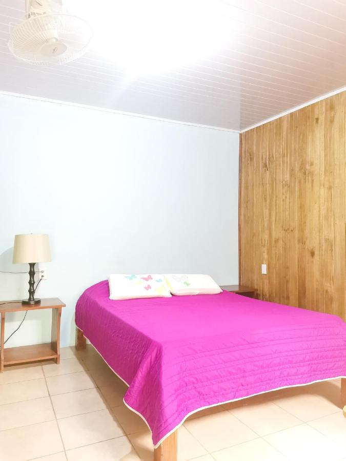 Casita Happy Feet And Tours Corcovado 호텔 Drakes Bay 외부 사진