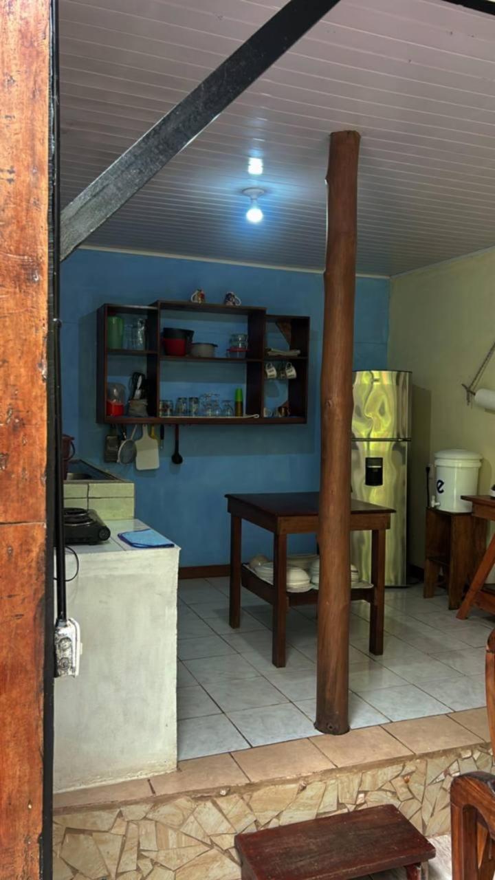 Casita Happy Feet And Tours Corcovado 호텔 Drakes Bay 외부 사진